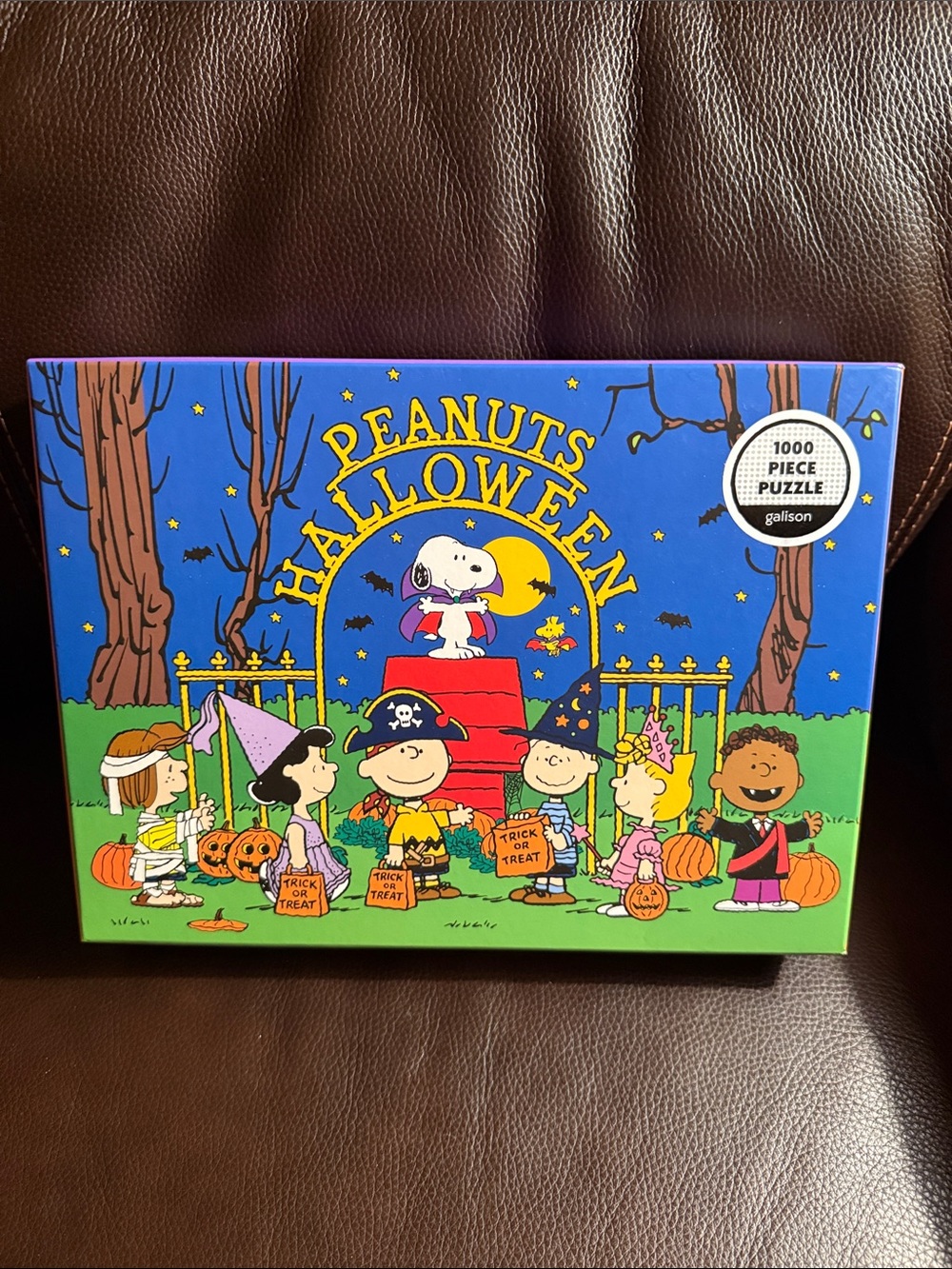 Galison Peanuts Halloween Jigsaw Puzzle - Snoopy & Gang. 1000 pieces w/ poster